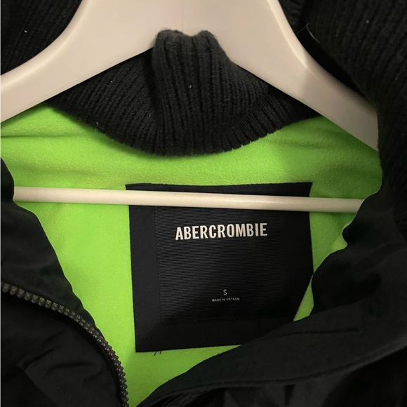 Abercrombie ski jacket - Picture 2 of 2